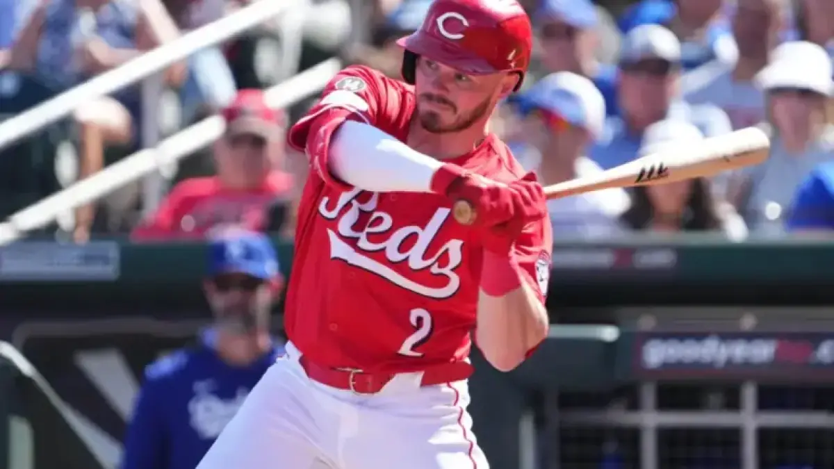 Rays, Angels, Reds Finalize Three-Team Trade Featuring Lowe and Lux