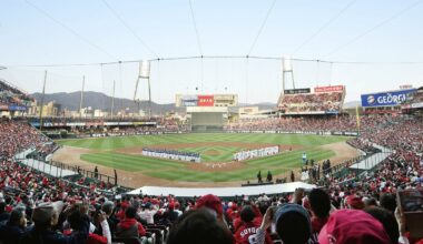 Chunichi Dragons fans chant "Let A-bomb drop" at Hiroshima Carp