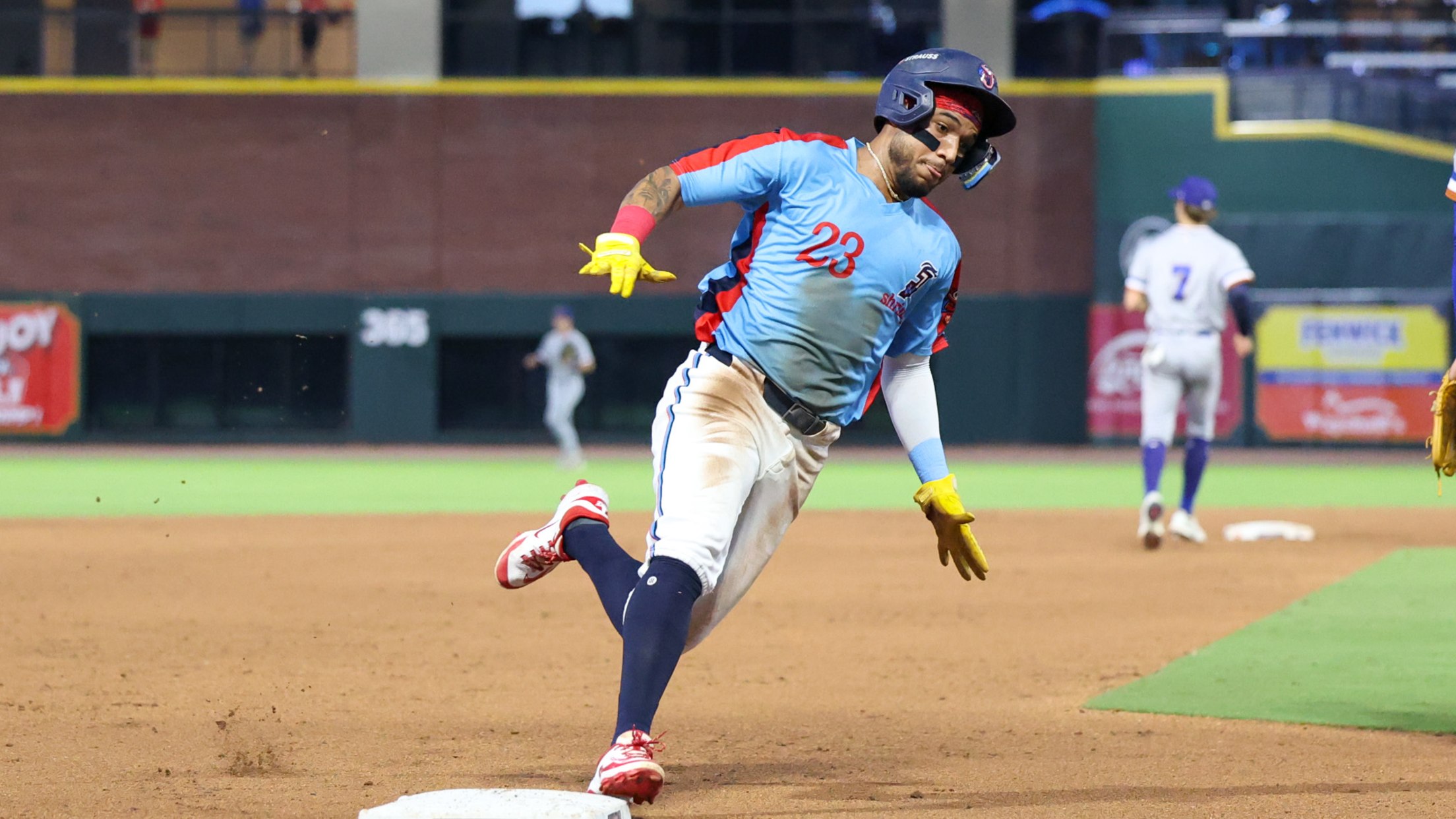 Maximo Acosta: Welcoming Change | Jumbo Shrimp