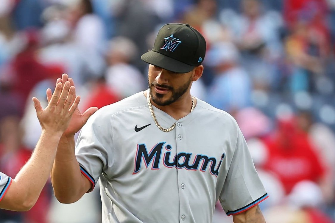 Marlins re-sign rehabbing Jesús Tinoco to minor league deal - Notes