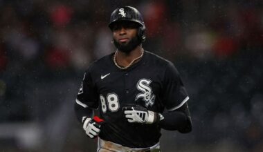 Mets acquire Luis Robert Jr. from White Sox