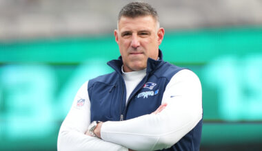 Reporters Ripped For Asking Mike Vrabel 'Softball' Questions About Stefon Diggs, Christian Barmore