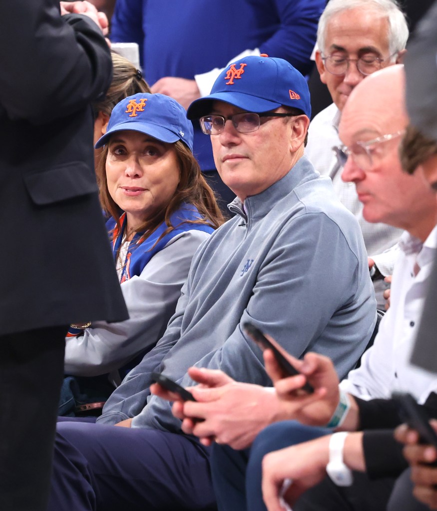 Mets owner Steve Cohen and his wife Alex on celebrity row during the first half of a game.