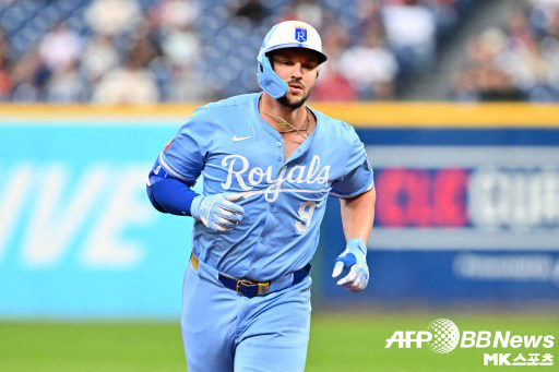 Kansas City has agreed to a multi-year contract with Pasquantino. 사진=ⓒAFPBBNews = News1