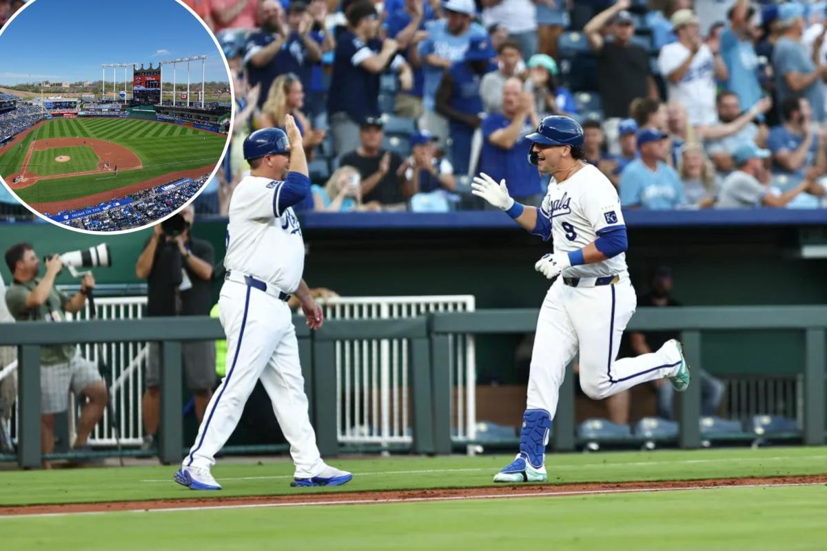 Royals moving in fences in dramatic change to boost home runs
