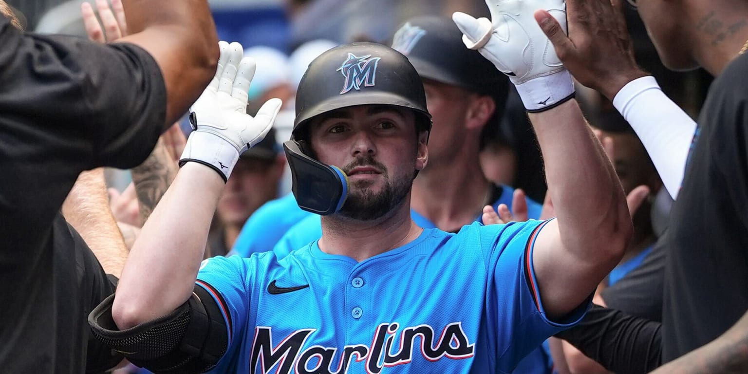 Marlins' Liam Hicks learning from veteran Rob Brantly