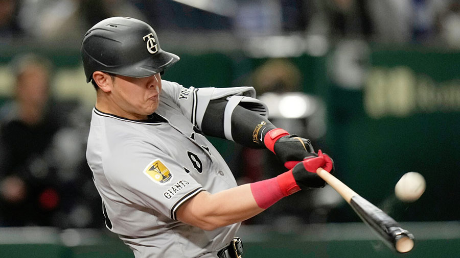 Seattle Mariners free agent Japan Kazuma Okamoto...