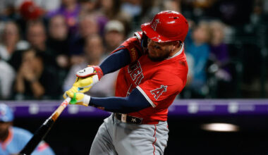 Angels to re-sign Yoan Moncada