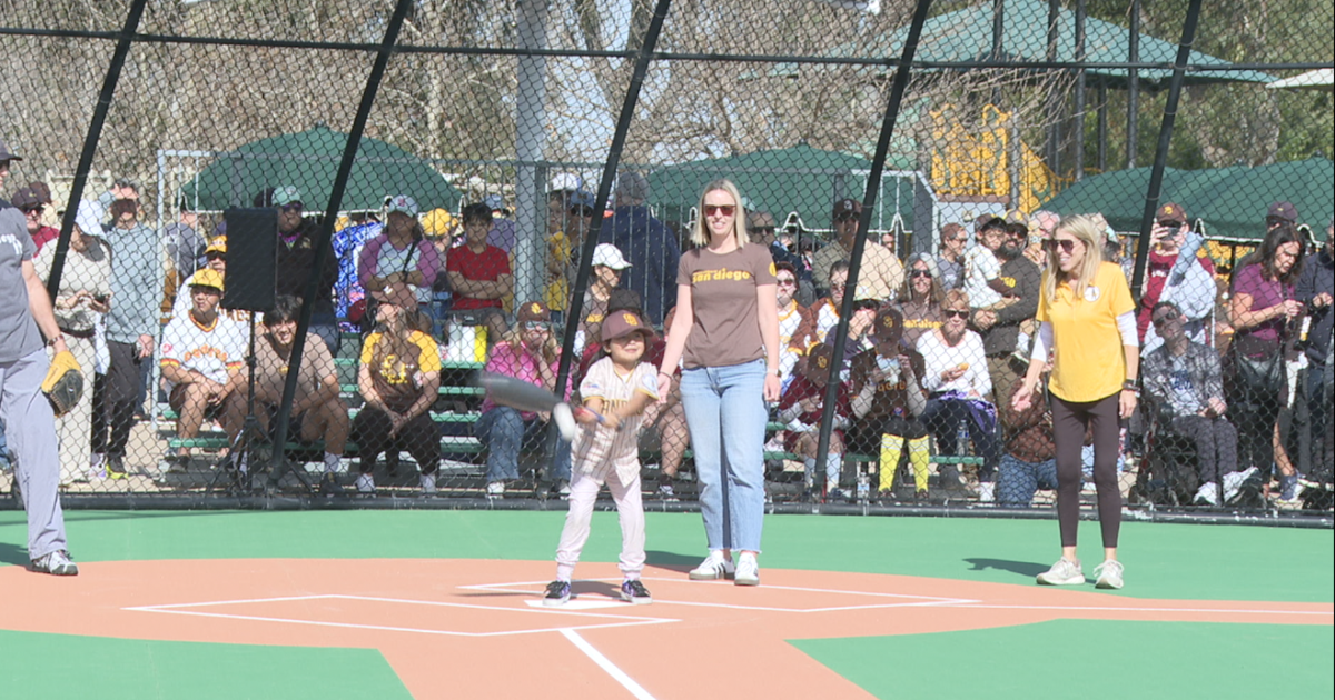 Padres players help unveil new baseball field for kids with special needs