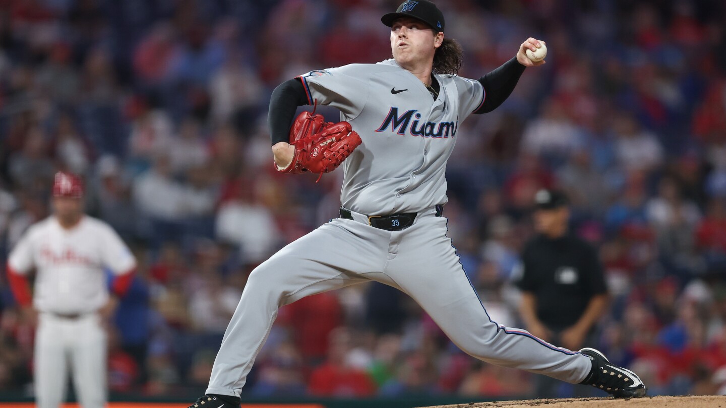Yankees acquire left-hander Ryan Weathers from Marlins for 4 prospects