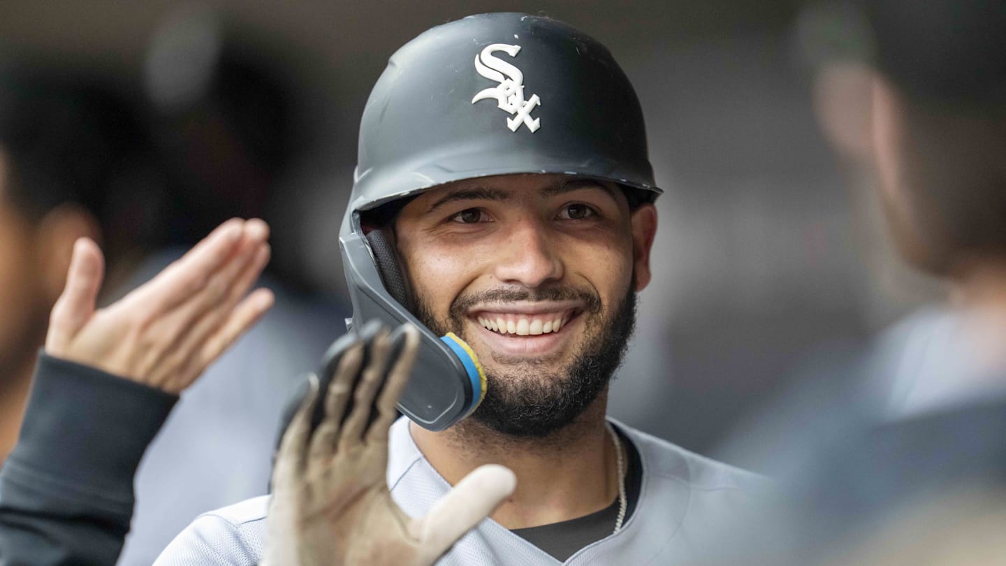 Sep 3, 2025; Minneapolis, Minnesota, USA; Chicago White Sox catcher Edgar Quero (7) celebrates hitting a home run against the Minnesota Twins in the second inning at Target Field. Mandatory Credit: Jesse Johnson-Imagn Images
