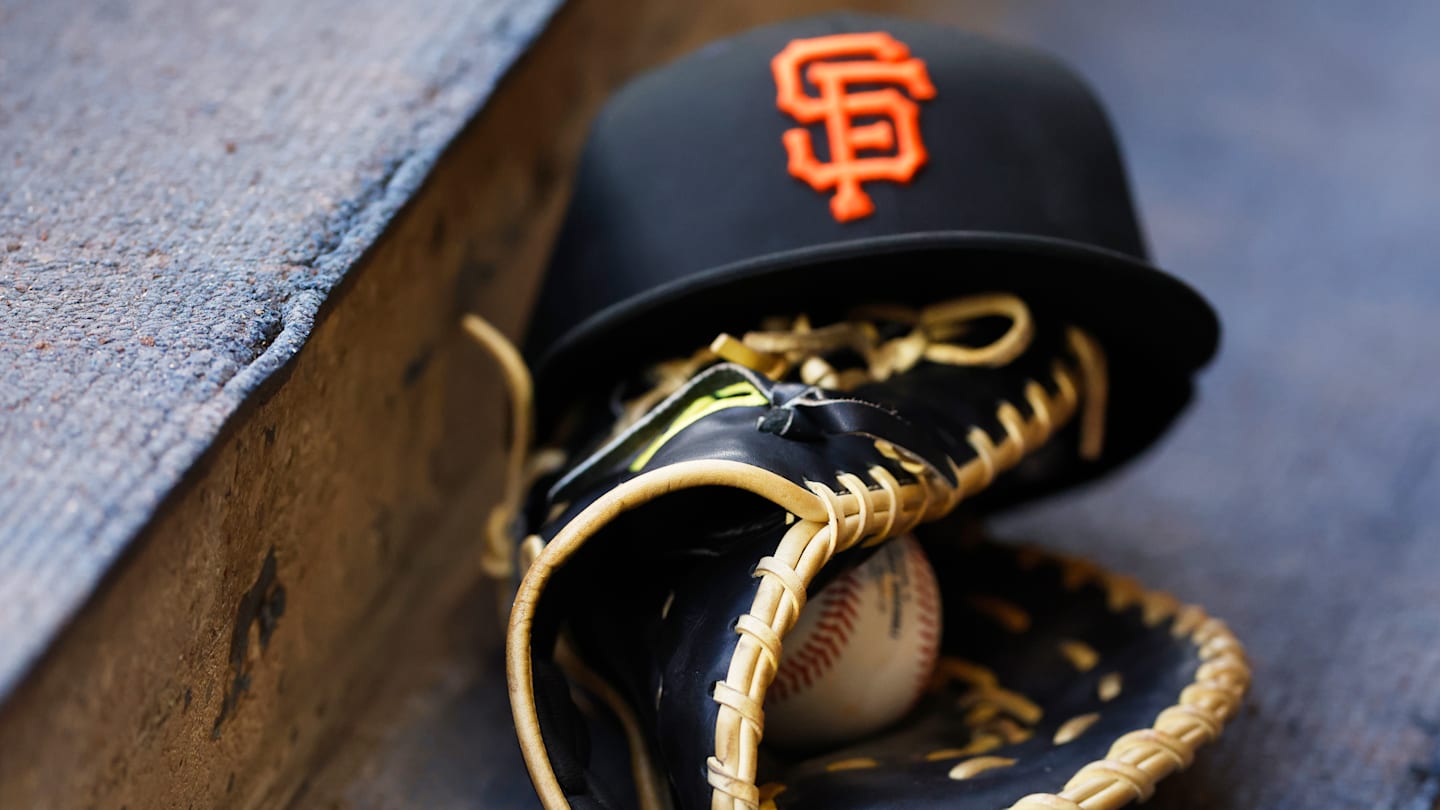MLB: AUG 22 Giants at Brewers