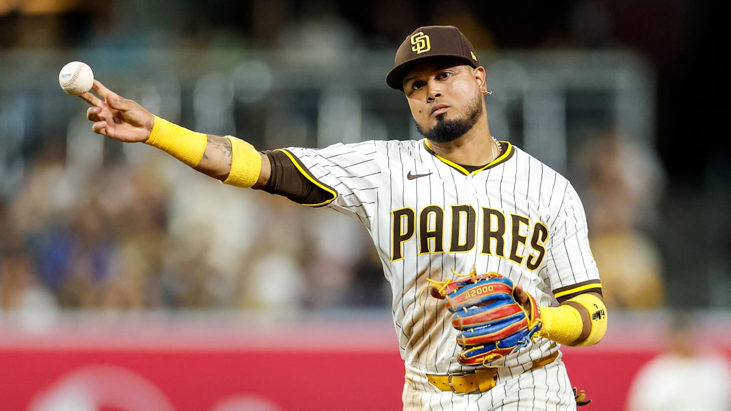 How Giants' One-Year Deal With Luis Arráez Shakes Up Infield Market