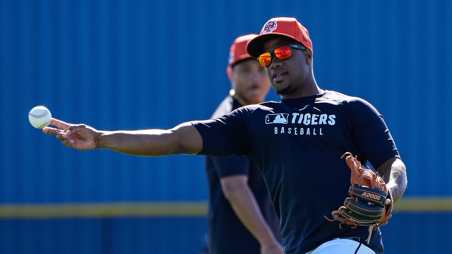 Detroit Tigers infielder Eddys Leonard practices during spring training at TigerTown in Lakeland, Fla. on Monday, Feb. 17, 2025.