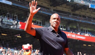 Aug 27, 2023; San Francisco, California, USA;  Former San Francisco Giants player Barry Bonds is introduced during a Wall of Fame induction ceremony before the game against the Atlanta Braves at Oracle Park. Mandatory Credit: Kelley L Cox-Imagn Images