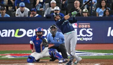 Eugenio Suárez Gets Unexpected Welcome From New Reds Teammate