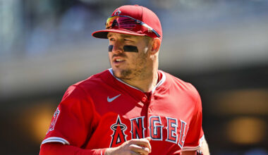 Los Angeles Angels outfielder Mike Trout (27)