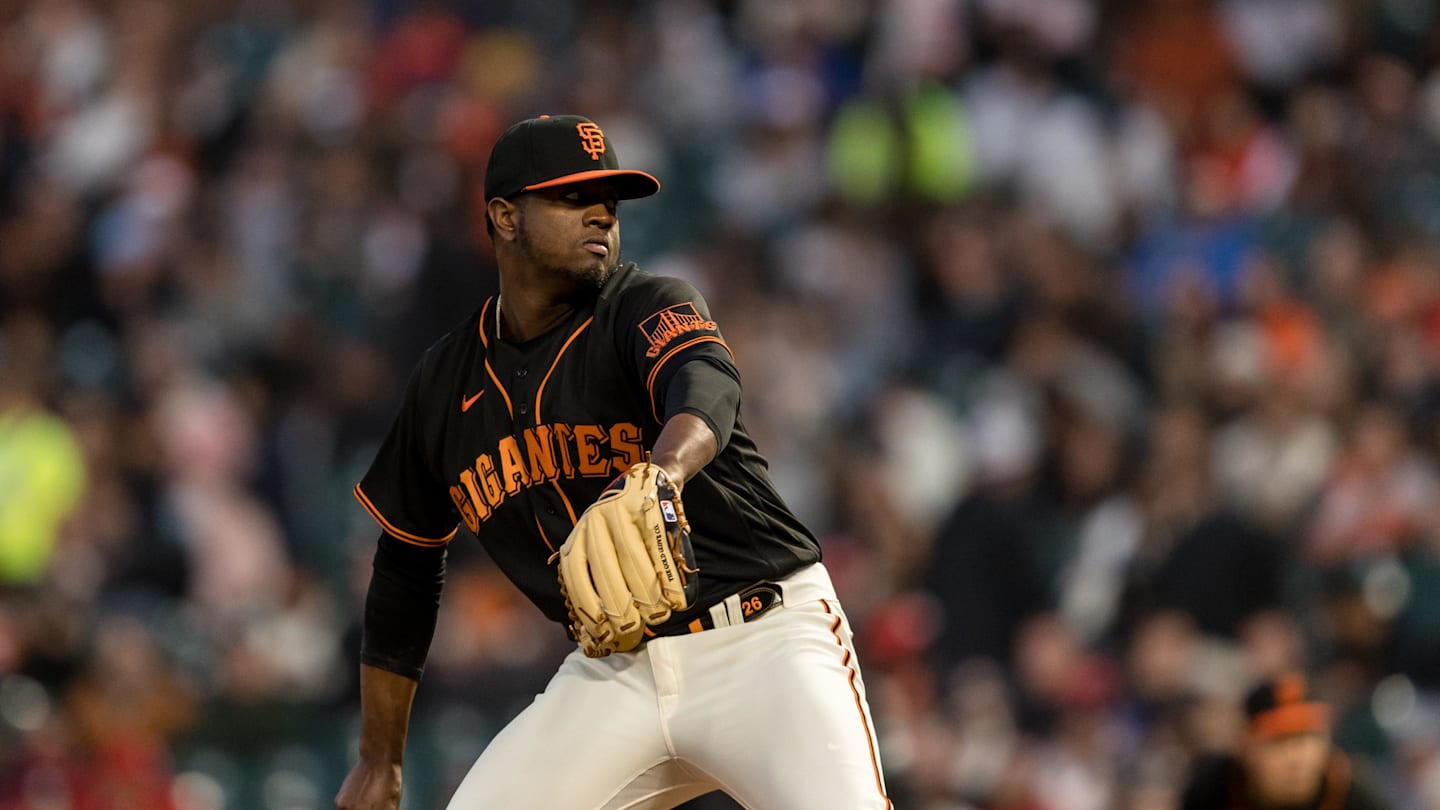 May 5, 2022; San Francisco, California, USA;  San Francisco Giants relief pitcher Gregory Santos throws against the St. Louis Cardinals during the fifth inning at Oracle Park. Mandatory Credit: John Hefti-Imagn Images
