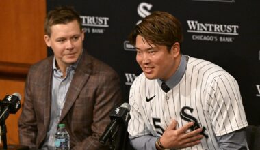 Dec 22, 2025; Chicago, Il, USA;  New Chicago White Sox player Munetaka Murakami, right, speaks with general manager Chris Getz, left,  during a press conference  where he was introduced at Rate Field. Mandatory Credit: Matt Marton-Imagn Images