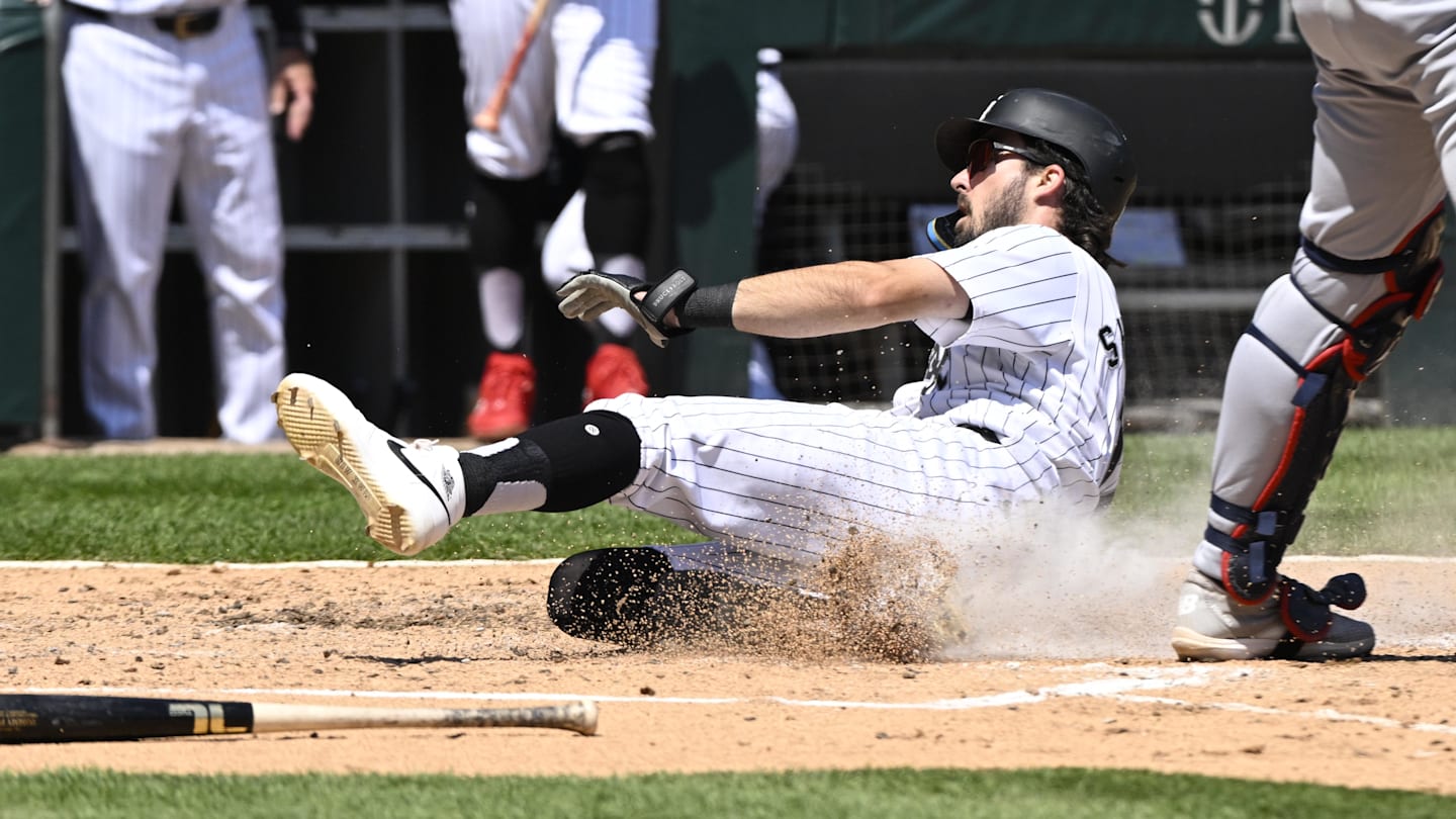 May 15, 2024; Chicago, Illinois, USA;  Chicago White Sox shortstop Braden Shewmake (17) scorers against the Washington Nationals during the third inning  at Guaranteed Rate Field. Mandatory Credit: Matt Marton-Imagn Images