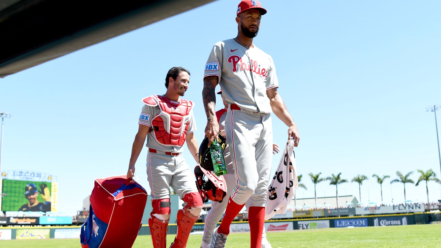 Phillies Facing Imminent Spring Decision on Rafael Marchan and Garrett Stubbs