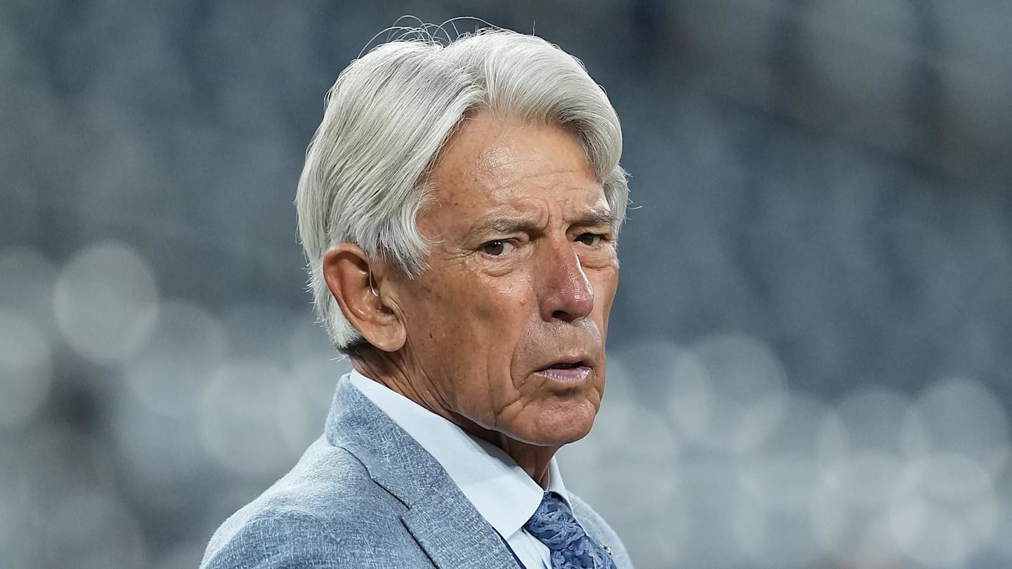 Blue Jays Legendary Broadcaster Buck Martinez Announces Retirement