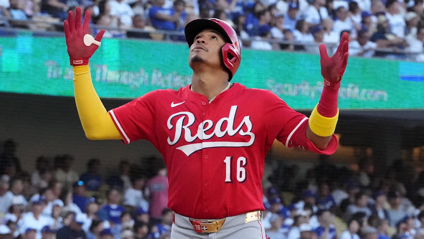 Cincinnati Reds right fielder Noelvi Marte (16) crosses home plate