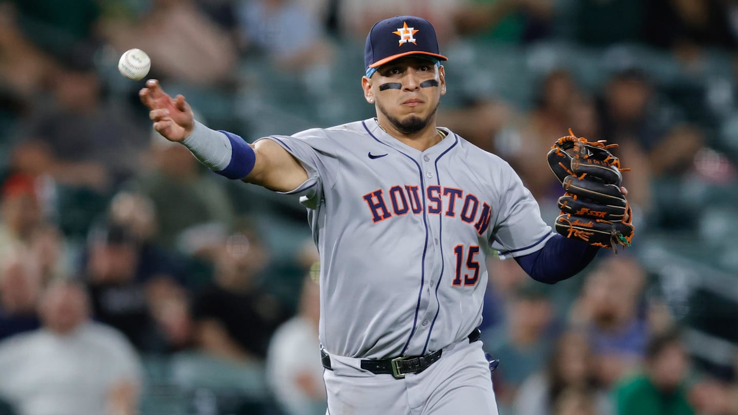 ESPN Mock Trade Adds Astros Third Baseman to Pirates Roster