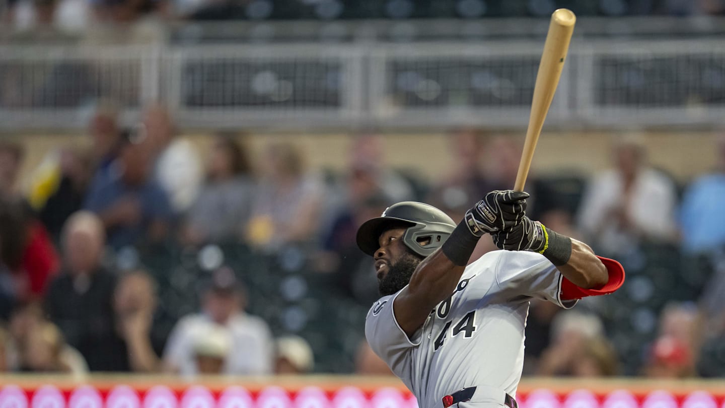 Sep 2, 2025; Minneapolis, Minnesota, USA; Chicago White Sox third baseman Bryan Ramos (44) hits a two run RBI double against the Minnesota Twins in the fifth inning at Target Field. Mandatory Credit: Jesse Johnson-Imagn Images