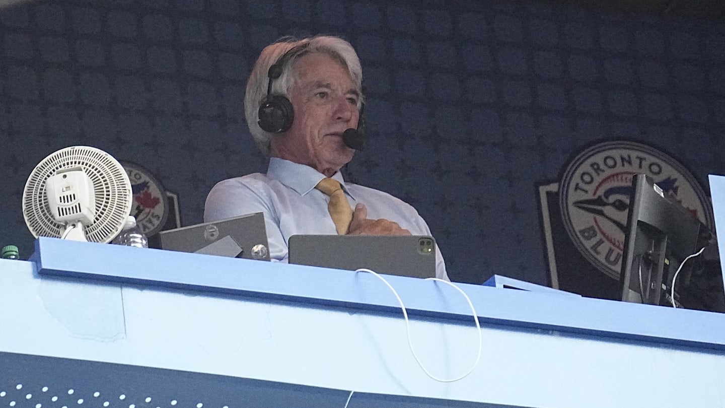 One of KC's first catchers ends his long baseball career