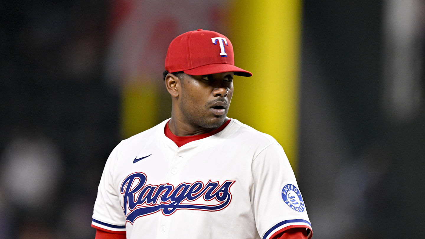Jun 28, 2025; Arlington, Texas, USA; at Texas Rangers starting pitcher Kumar Rocker (80) pitches against the Seattle Mariners during the sixth inning Globe Life Field. Mandatory Credit: Jerome Miron-Imagn Images