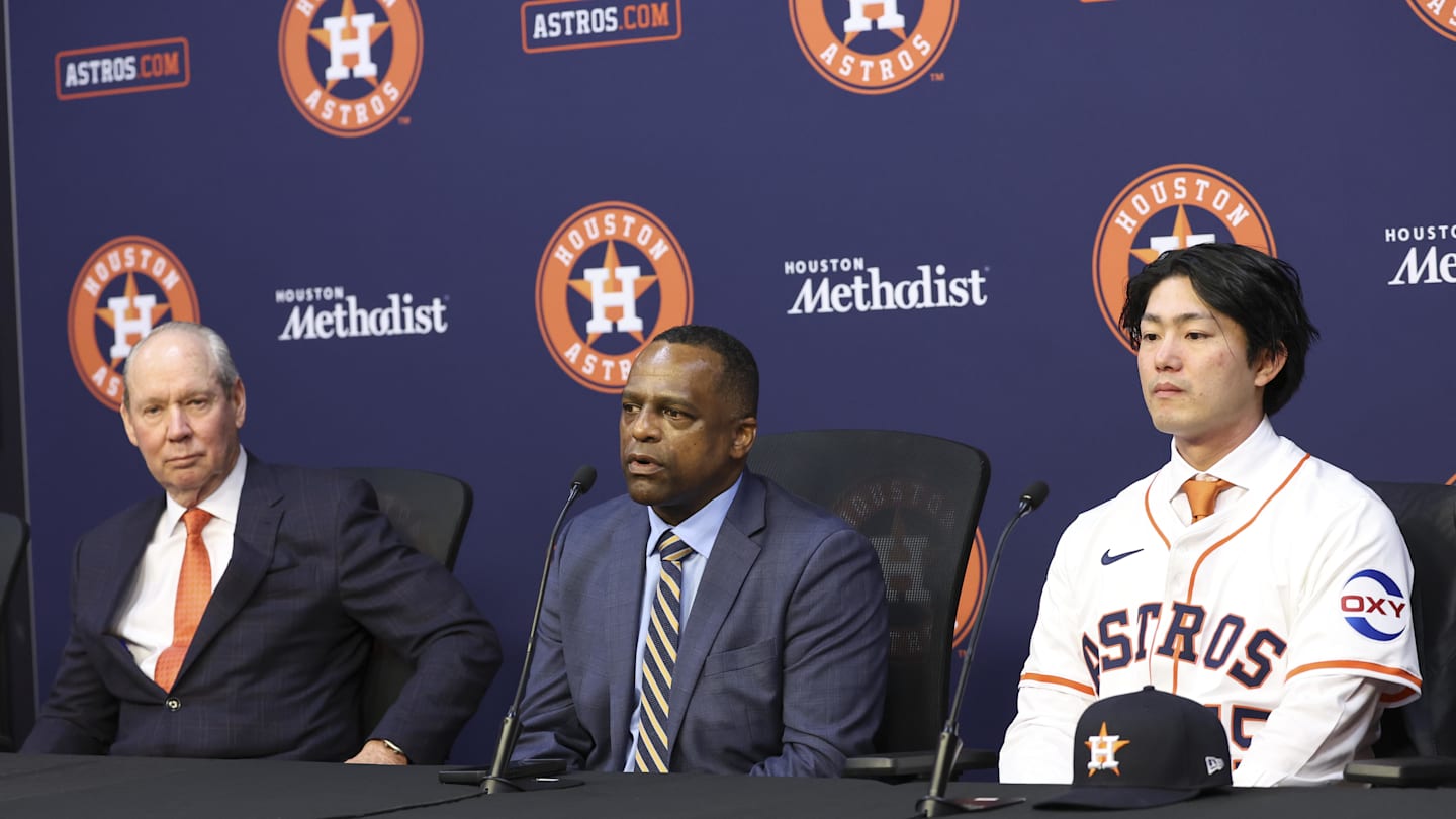 Jan 5, 2026; Houston, TX, USA; Houston Astros general manager Dana Brown (middle) talks and owner Jim Crane (left) looks on during a press conference to introduce Japanese pitcher Tatsuya Imai at Daikin Park. Mandatory Credit: Troy Taormina-Imagn Images