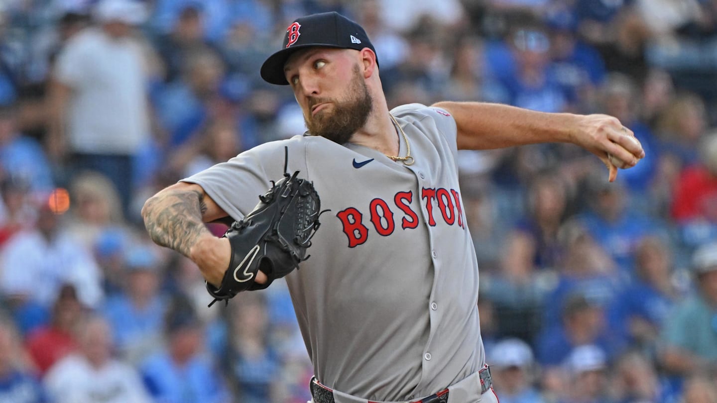 Boston Red Sox starting pitcher Garrett Crochet
