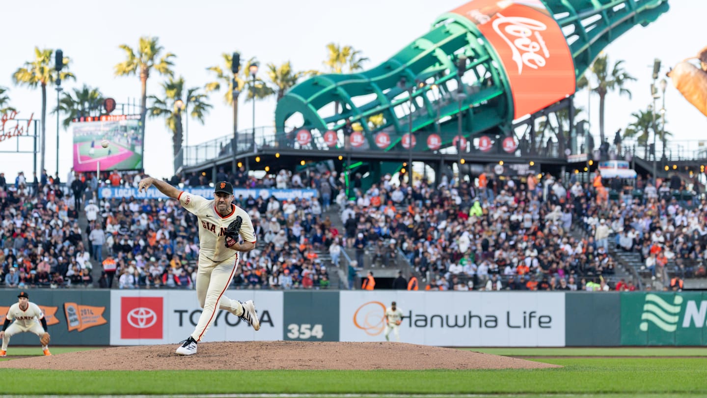 Padres Lose Out on Cy Young Pitcher in Free Agency
