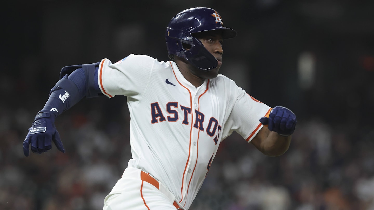 Houston Astros right fielder Jesus Sanchez