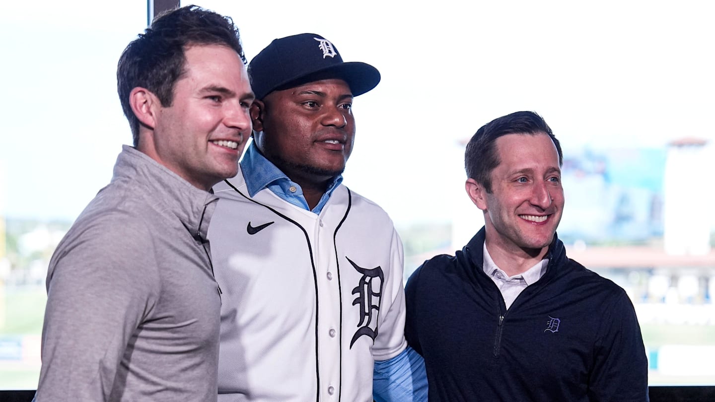 From left, Detroit Tigers president of baseball operations Scott Harris, Framber Valdez, and general manager Jeff Greenberg during Valdez’s introductory press conference at the 34 Club of Joker Marchant Stadium in Lakeland, Fla. on Wednesday, Feb. 11, 2026.