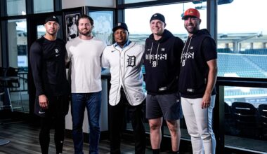 Former Astros Teammates Reunite Together in Tigers Uniforms