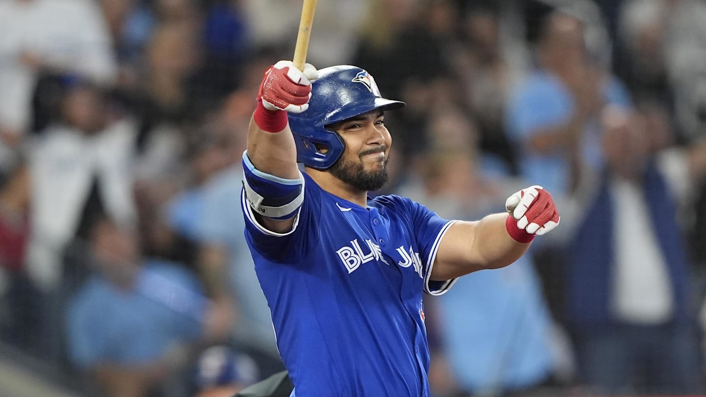 Sep 25, 2025; Toronto, Ontario, CAN; Toronto Blue Jays left fielder Anthony Santander (25) reacts after hitting a foul ball with base loaded against the Boston Red Sox during the third inning at Rogers Centre. Mandatory Credit: John E. Sokolowski-Imagn Images