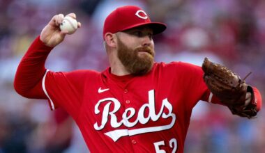 Cincinnati Reds pitcher Zack Littell (52) delivers a pitch
