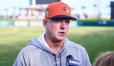 Tigers Boss A.J. Hinch Tells Players They’re ‘Starting at Bottom of Mountain’