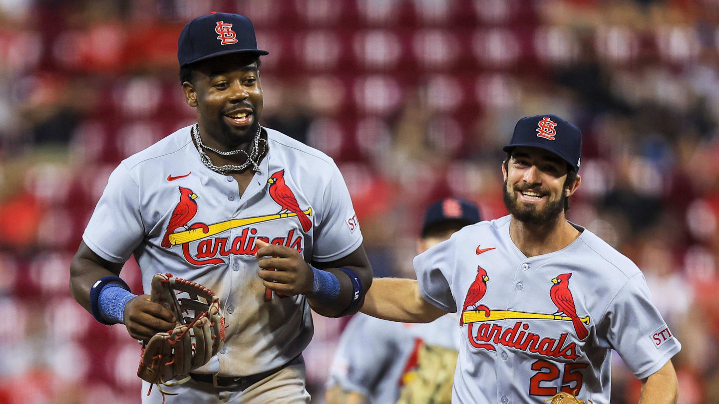 Aug 29, 2025; Cincinnati, Ohio, USA; St. Louis Cardinals outfielder Jordan Walker (18) and second baseman Thomas Saggese (25) run off the field in the sixth inning against the Cincinnati Reds at Great American Ball Park. Mandatory Credit: Katie Stratman-Imagn Images