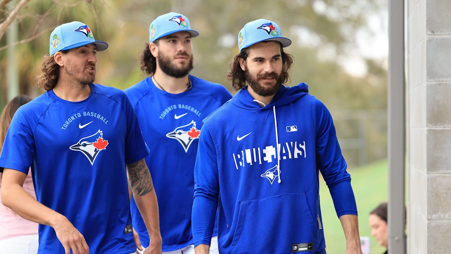 Feb 11, 2026; Dunedin, FL, USA;  Toronto Blue Jays pitcher Kevin Gausman (34), pitcher Dylan Cease (84),  pitcher Cody Ponce (37) workout for spring training practice at Blue Jays Player Development Complex. Mandatory Credit: Kim Klement Neitzel-Imagn Images