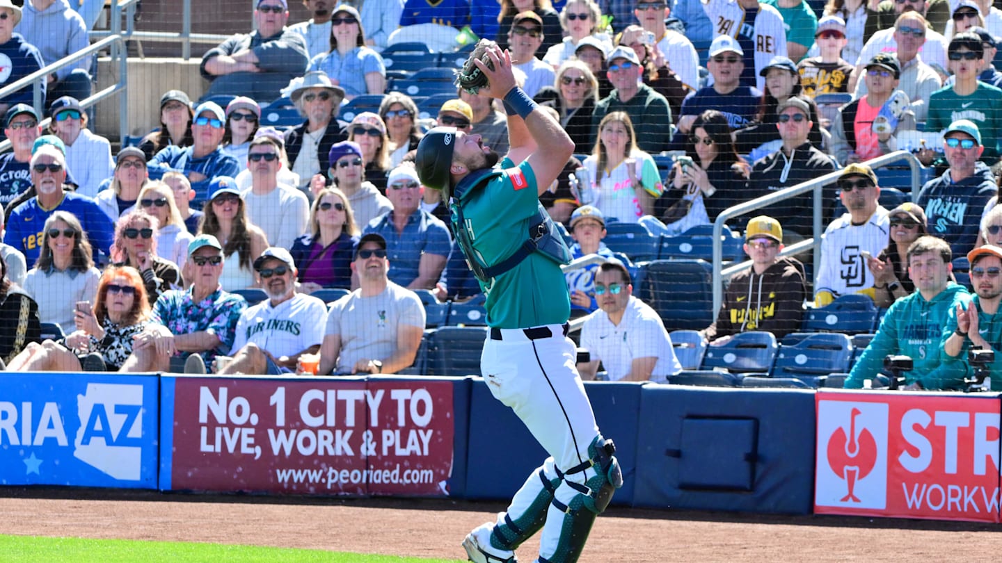 Mariners will hit the road to face the defending World Series Champions