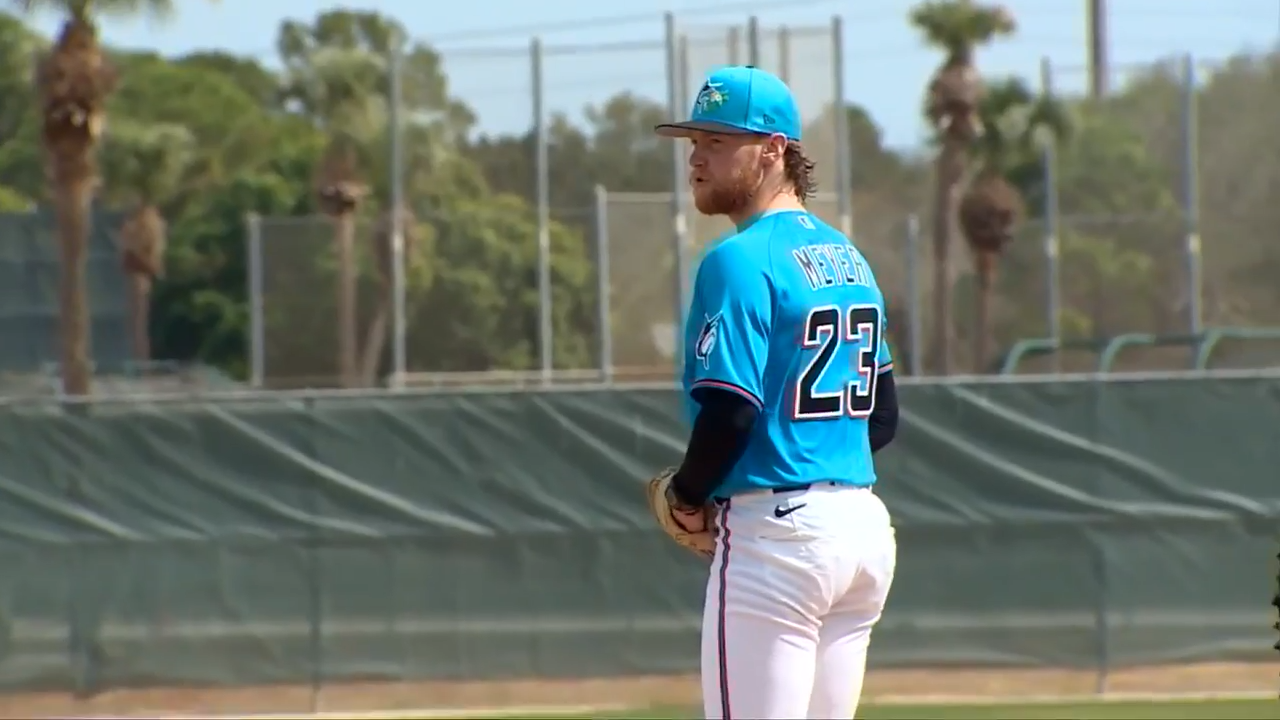 Marlins host pitchers and catchers in Jupiter, marking beginning of spring training - WSVN 7News | Miami News, Weather, Sports