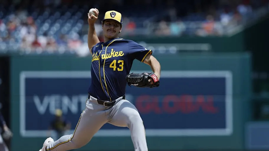 Milwaukee Brewers pitcher Henderso