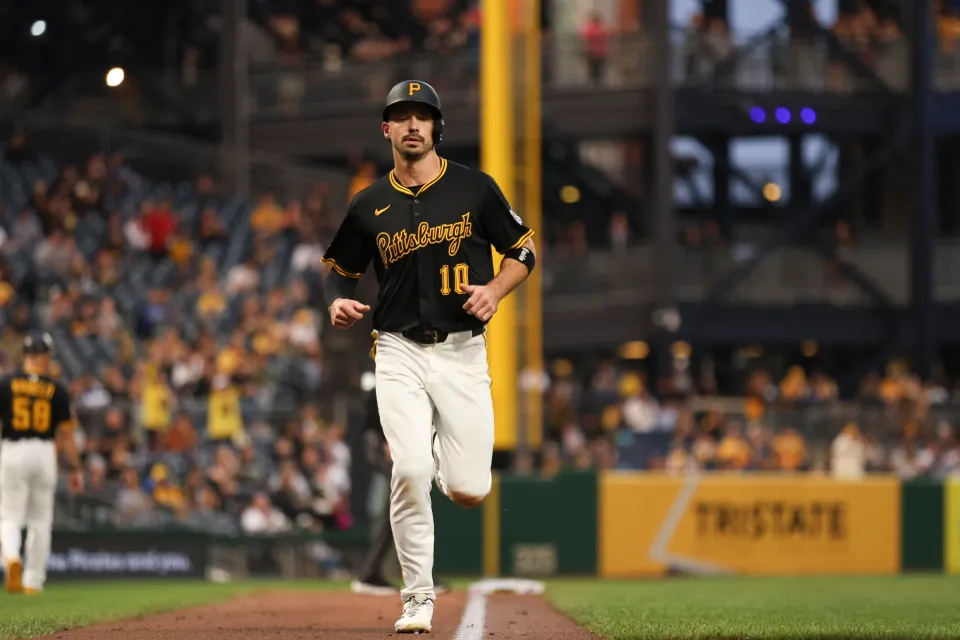 Bryan Reynolds #10 of the Pittsburgh Pirates rounds the bases during the game between the Los Angeles Dodgers and the Pittsburgh Pirates at PNC Park on Thursday, September 4, 2025 in Pittsburgh, Pennsylvania