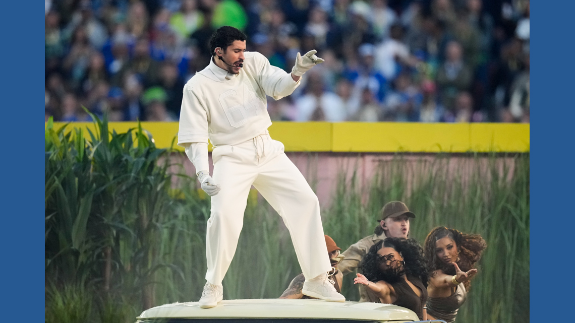 Bad Bunny offered to pay for Puerto Rican star Carlos Correa's WBC insurance