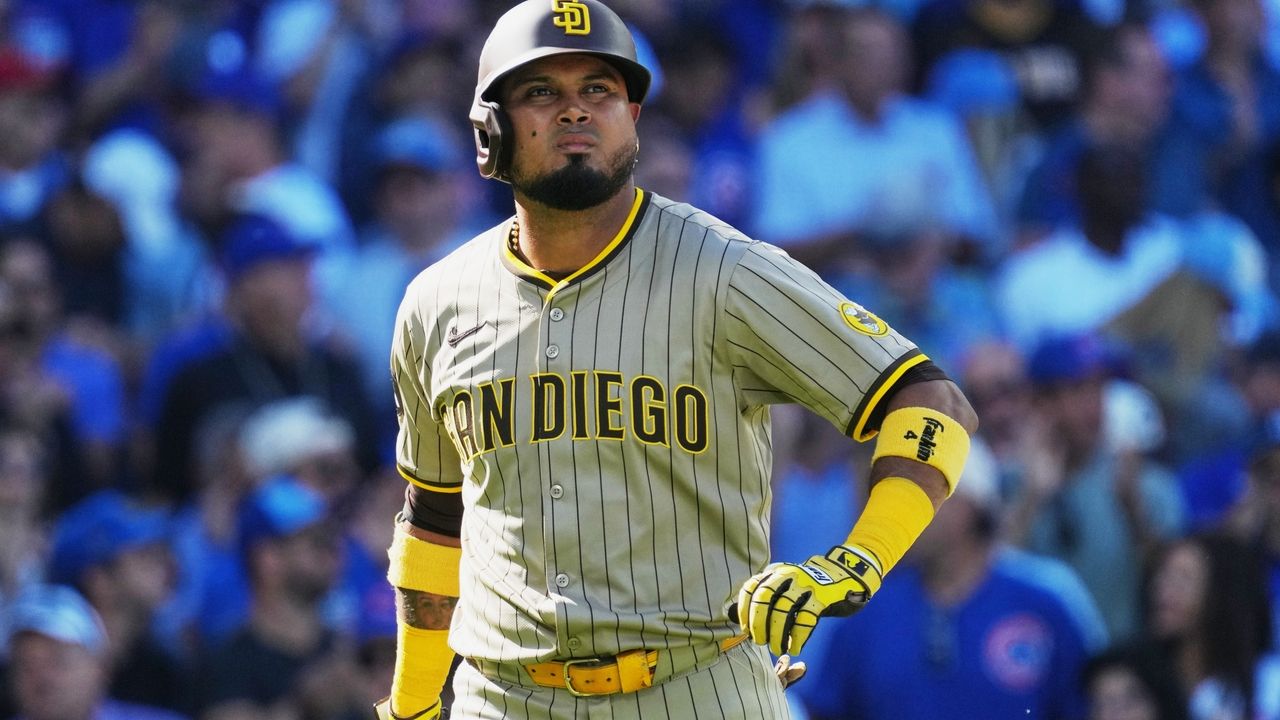 Luis Arraez and Giants agree on $12 million, 1-year contract, AP source says