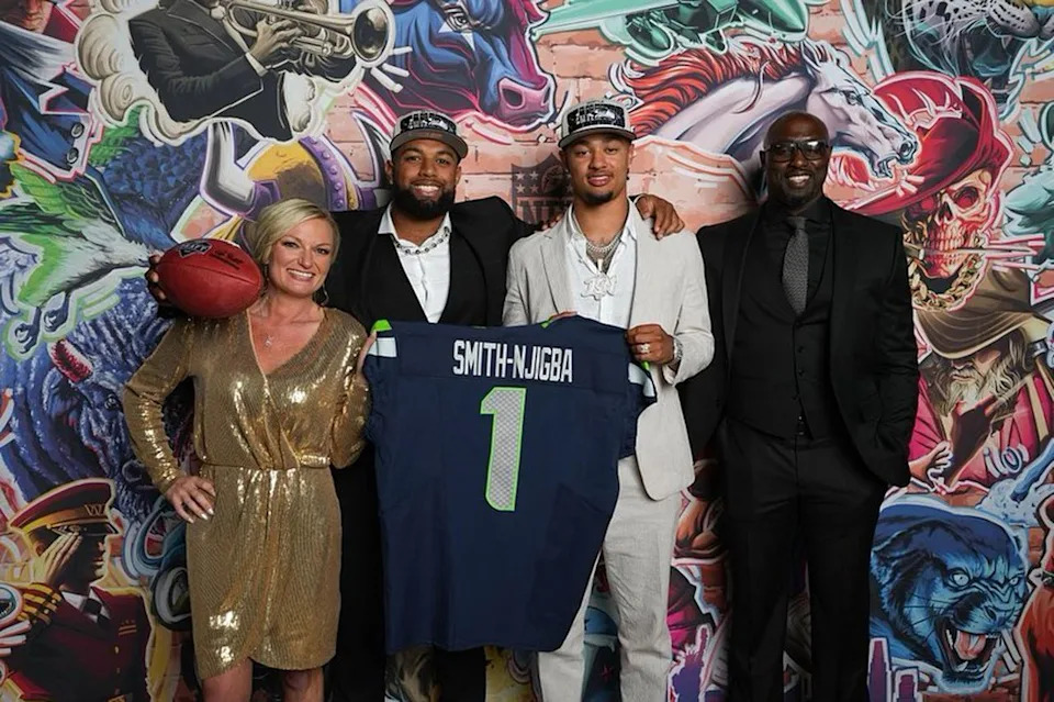 The Smith-Njigba family. Canaan Smith Njigba/Instagram