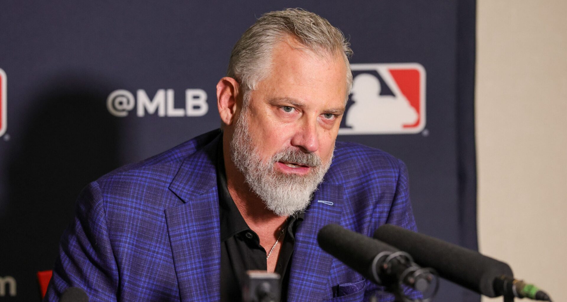 MN Twins Owner Goes Full-Pohlad; Derek Shelton Already on Hot Seat?